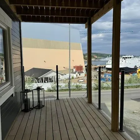 Hel Utleieleilighet I Lejlighed Harstad